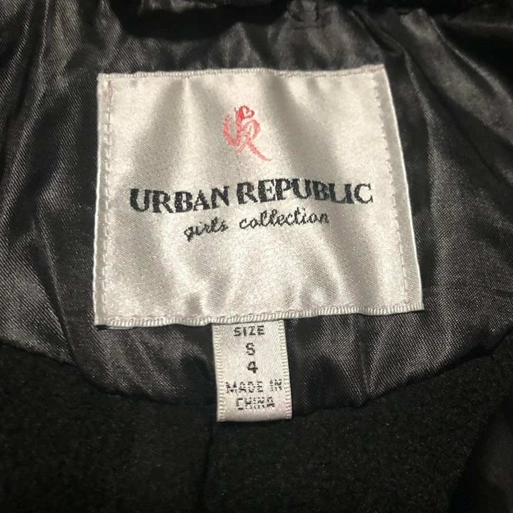 Urban Republic Girls Black Quilted Puffer Jacket Size S (4)